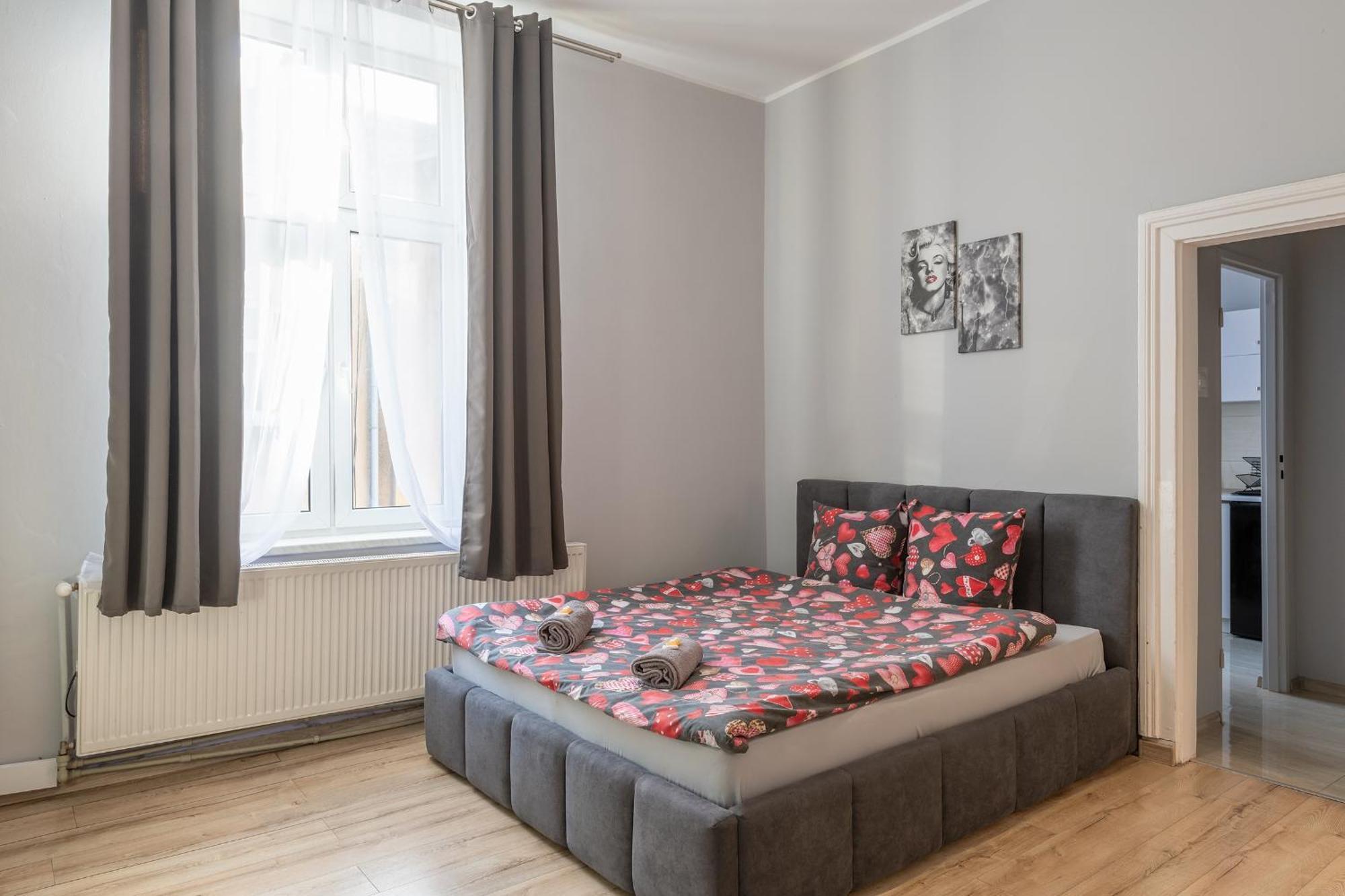 Queen Apartments Cracovia Exterior foto